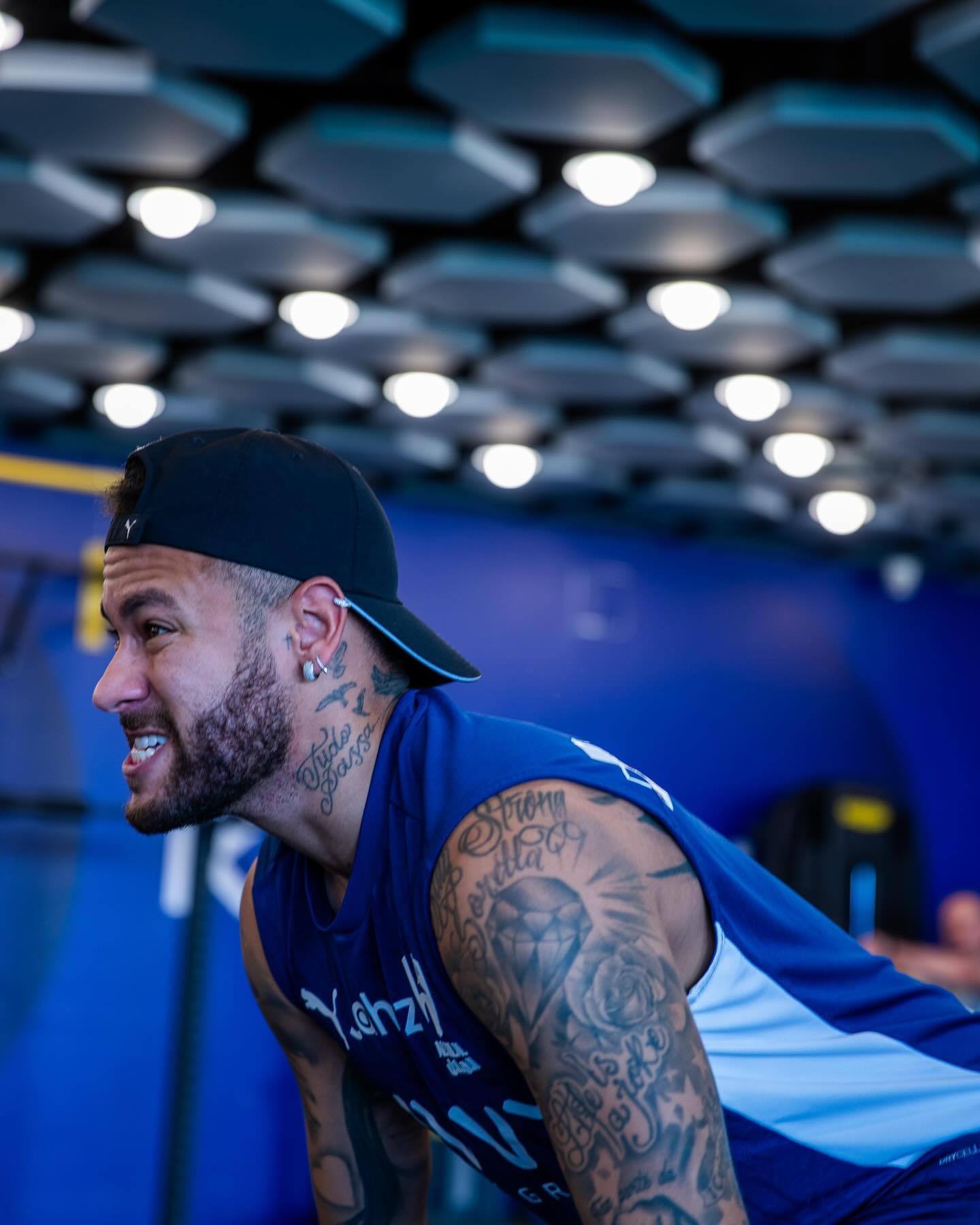 CBA杯战报：徐杰23分6助，广东102-69狂胜合肥狂风峻茂（CBA杯：徐杰23分6助攻发威，广东102-69大胜合肥狂风峻茂）