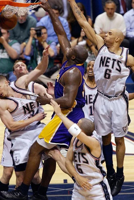 状态火热，孙兴慜一射一传助洛杉矶客场大胜奥斯汀（孙兴慜传射发威，助洛杉矶客场横扫奥斯汀）