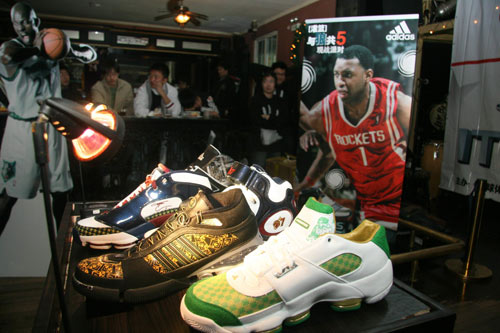 西班牙曾在H组赢得世界杯冠军？卡西：希望这是一种预兆（卡西：西班牙曾从H组登顶世界杯，盼成好兆头）