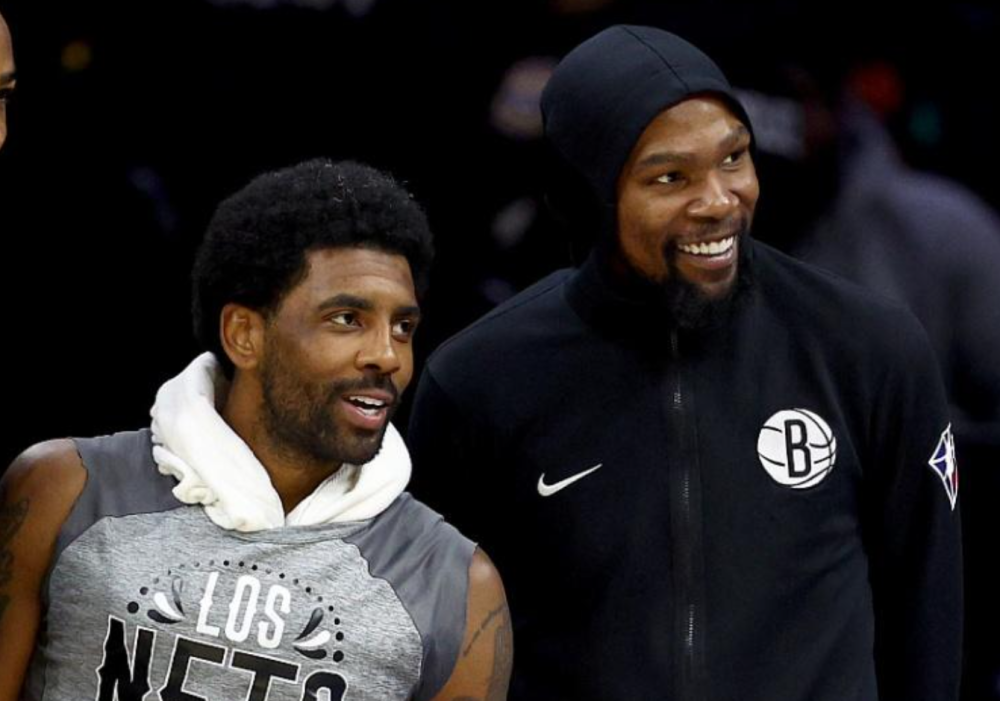 阿斯：诺坎普的主队更衣室还没装修好，巴萨已要求尽快完工（阿斯：诺坎普主队更衣室尚未完工，巴萨正催促加快进度）